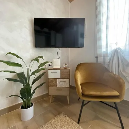 Apartment La Casetta Di Jeda